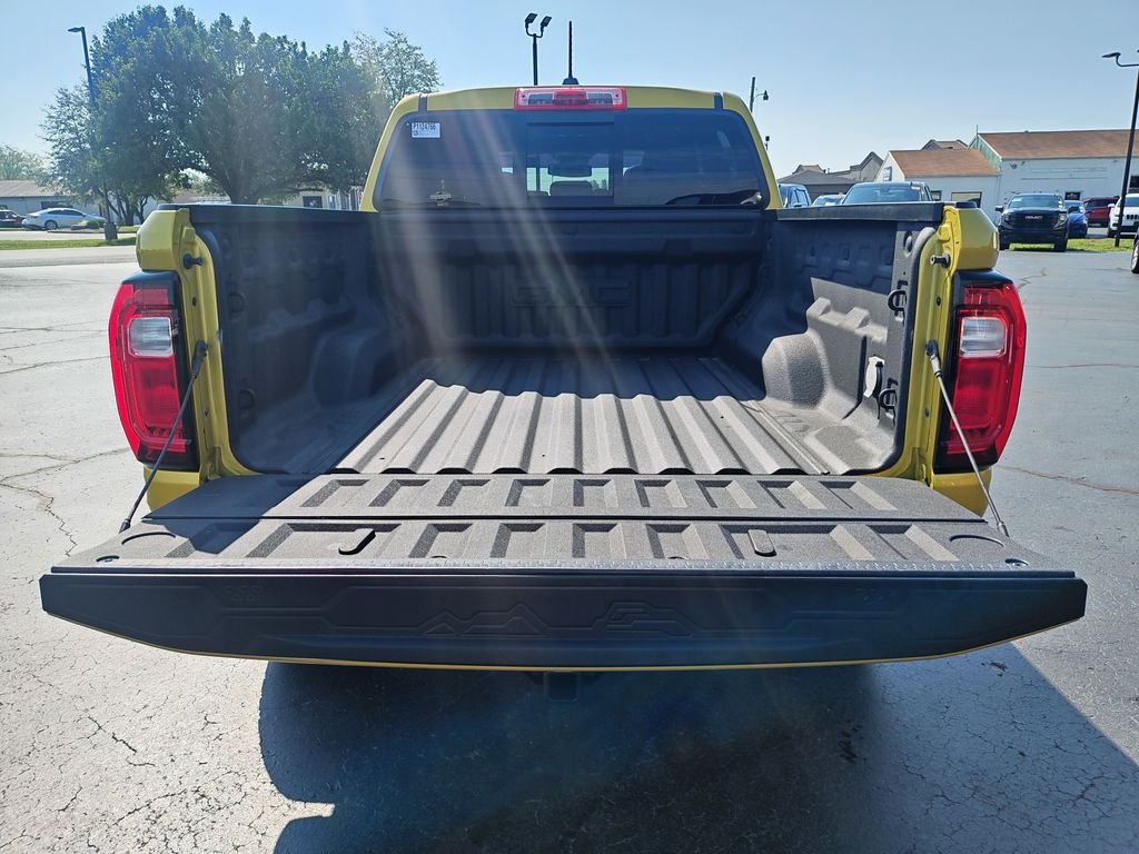 Used 2023 Yellow GMC AT4 image 9