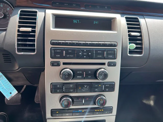 Used 2009 Silver Ford SEL image 15