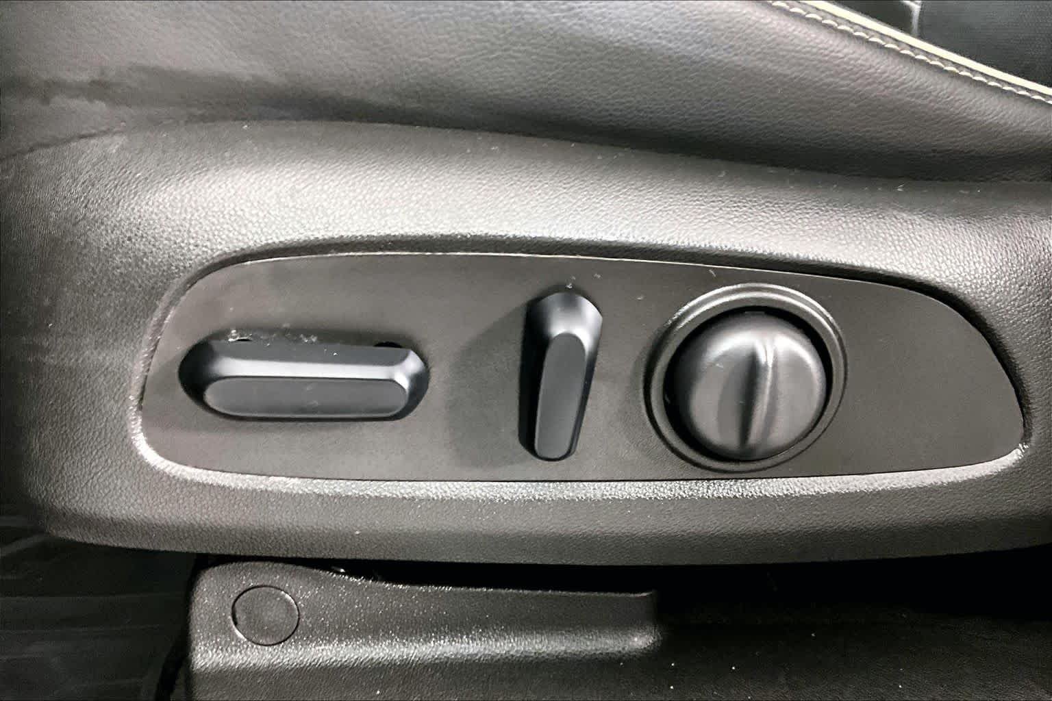 Used 2021 Ebony Twilight Metallic GMC Denali image 29