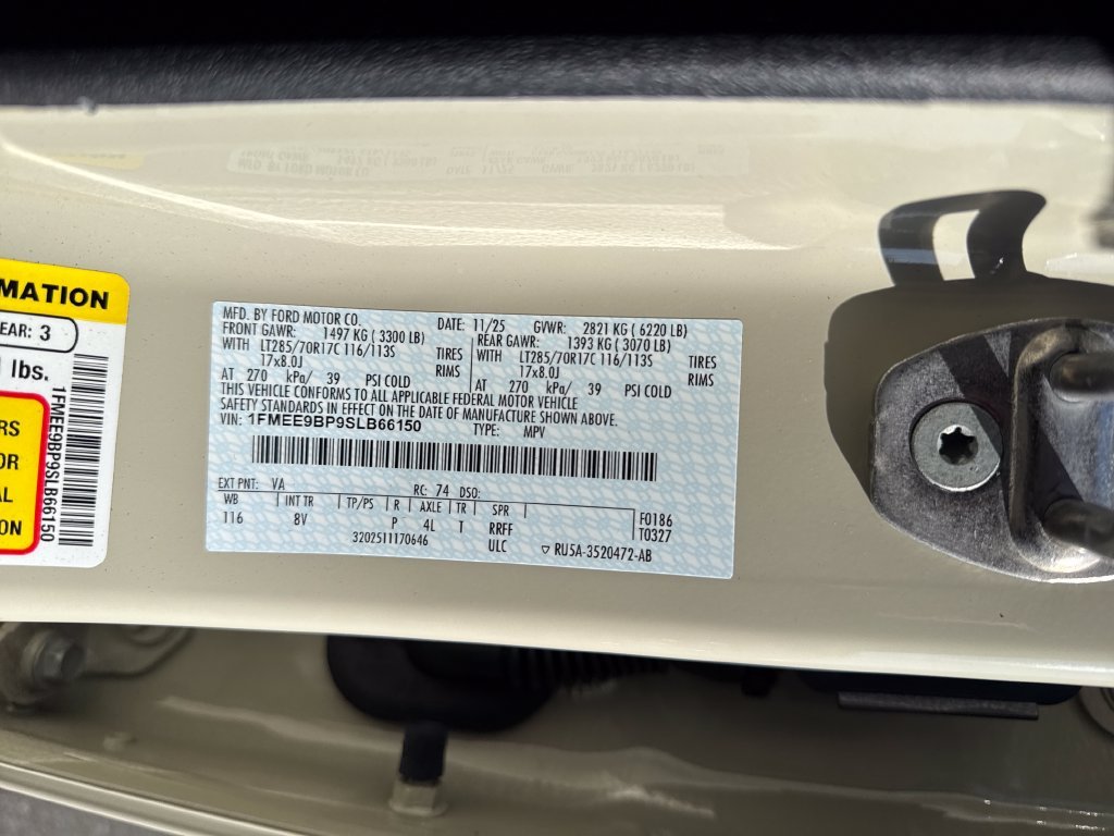 Used 2025 Desert Sand Ford Badlands image 30