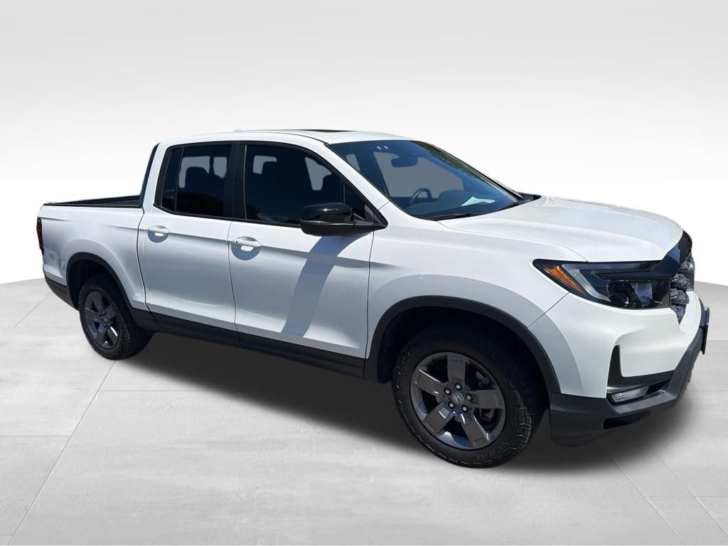 Used 2024 White Honda TrailSport image 6