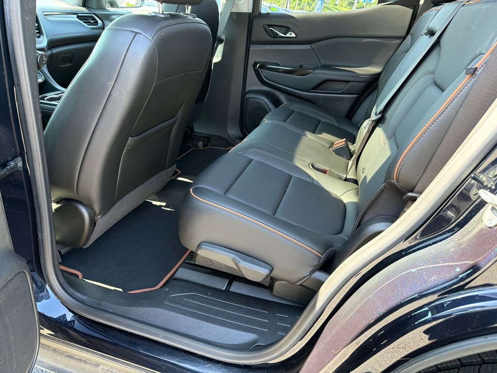 2021 GMC Acadia AT4 - Photo 21