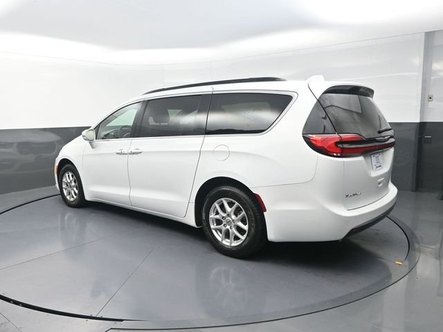 Used 2022 White Chrysler Touring L image 7
