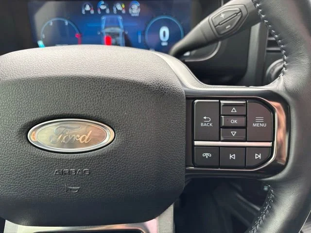 Used 2025 White Ford XL image 27
