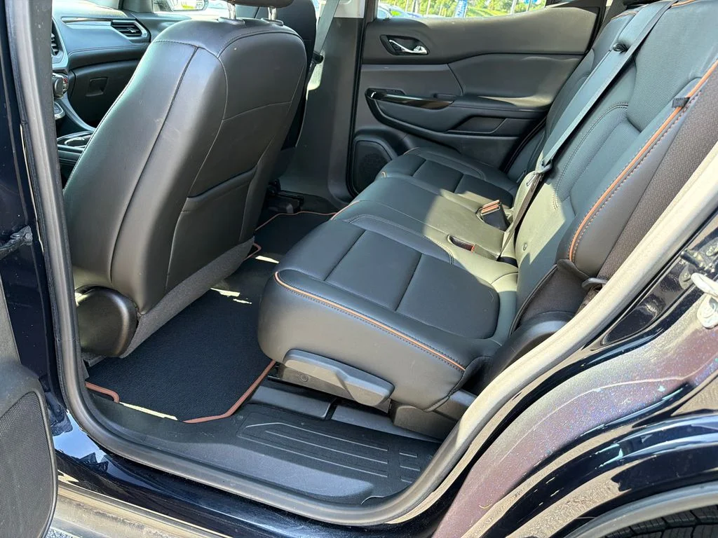 Used 2021 Blue GMC AT4 image 21