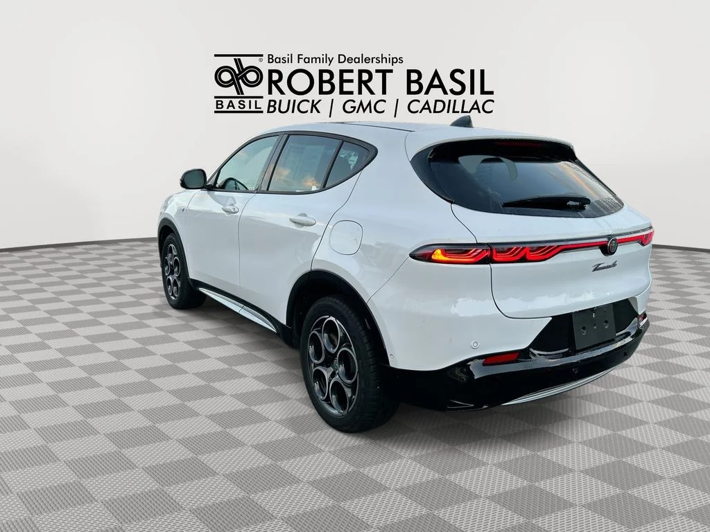 Used 2024 White Alfa Romeo Ti image 6