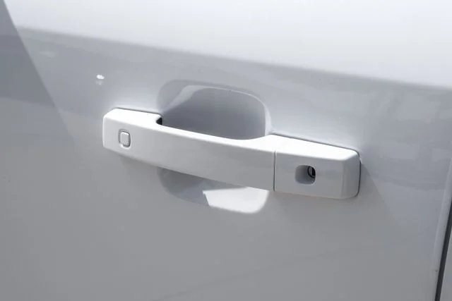 New 2026 White Land Rover S image 52