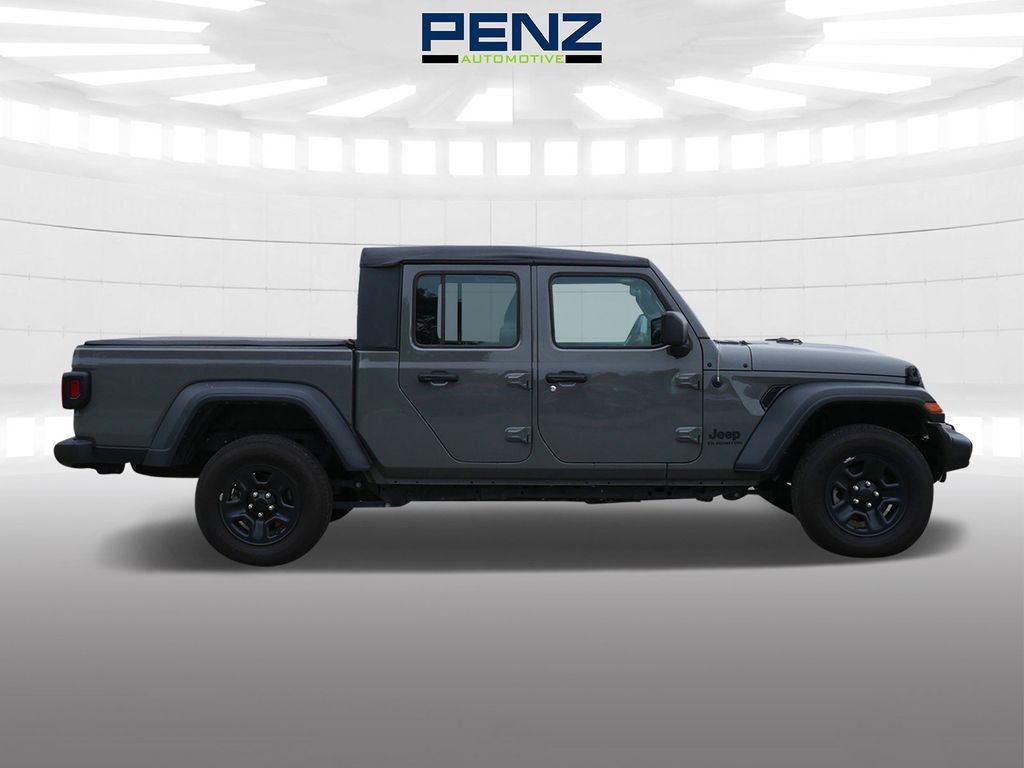 2022 Jeep Gladiator Sport - Photo 8