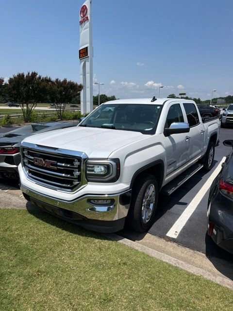 Used 2016 White GMC SLT image 2