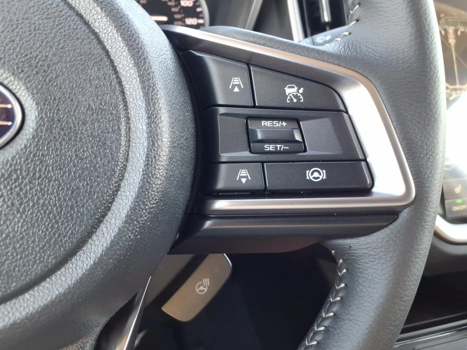 New 2027 ICE SILVER METALLIC Subaru Limited 7-Passenger image 25