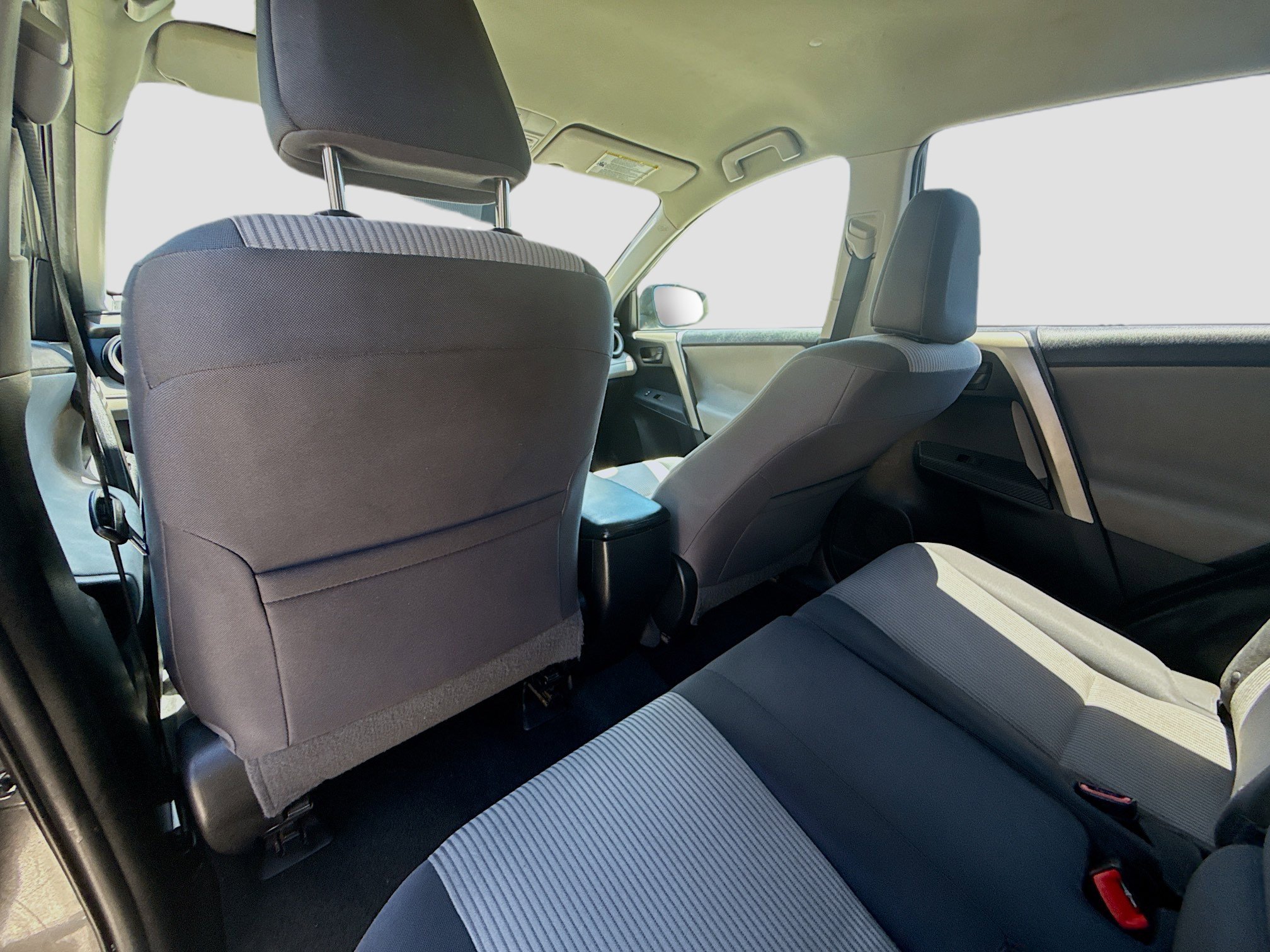 Used 2015 Magnetic Gray Metallic Toyota LE image 23