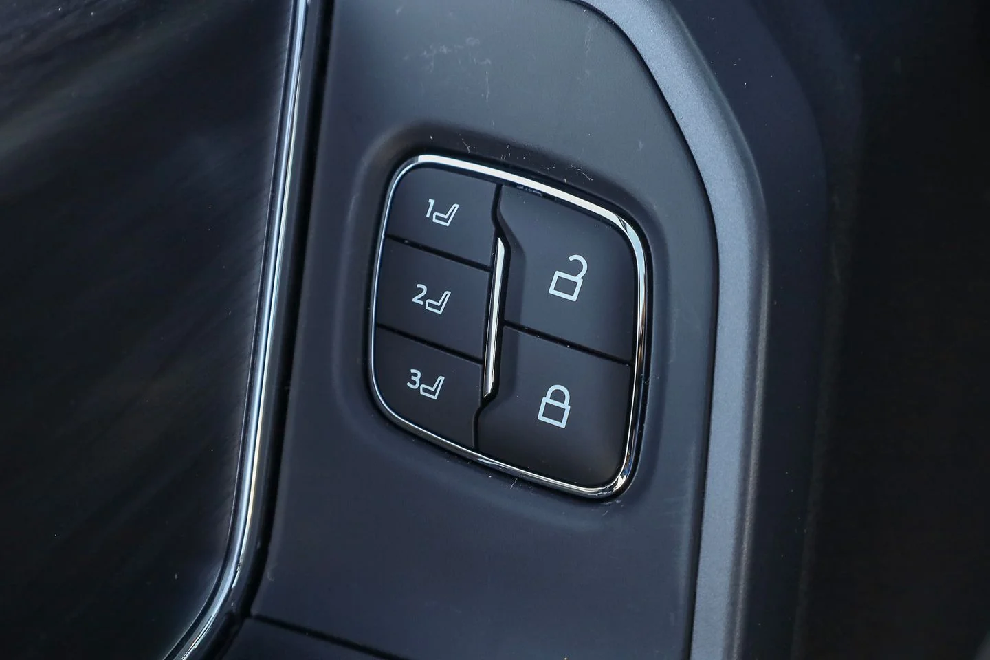New 2026 Oxford White Ford Lariat® image 36