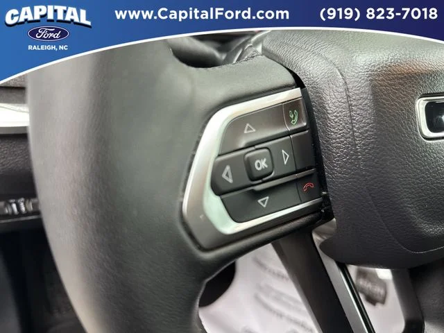 Used 2025 Black Jeep Latitude image 22
