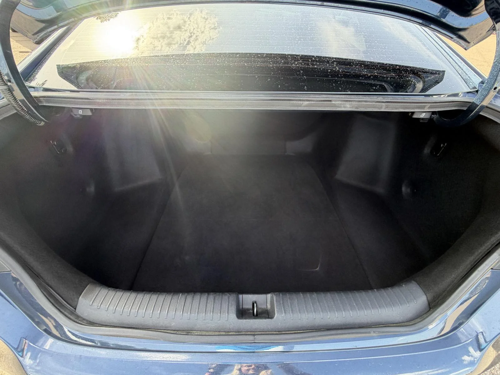 Used 2024 Canyon River Blue Metallic Honda EX image 18