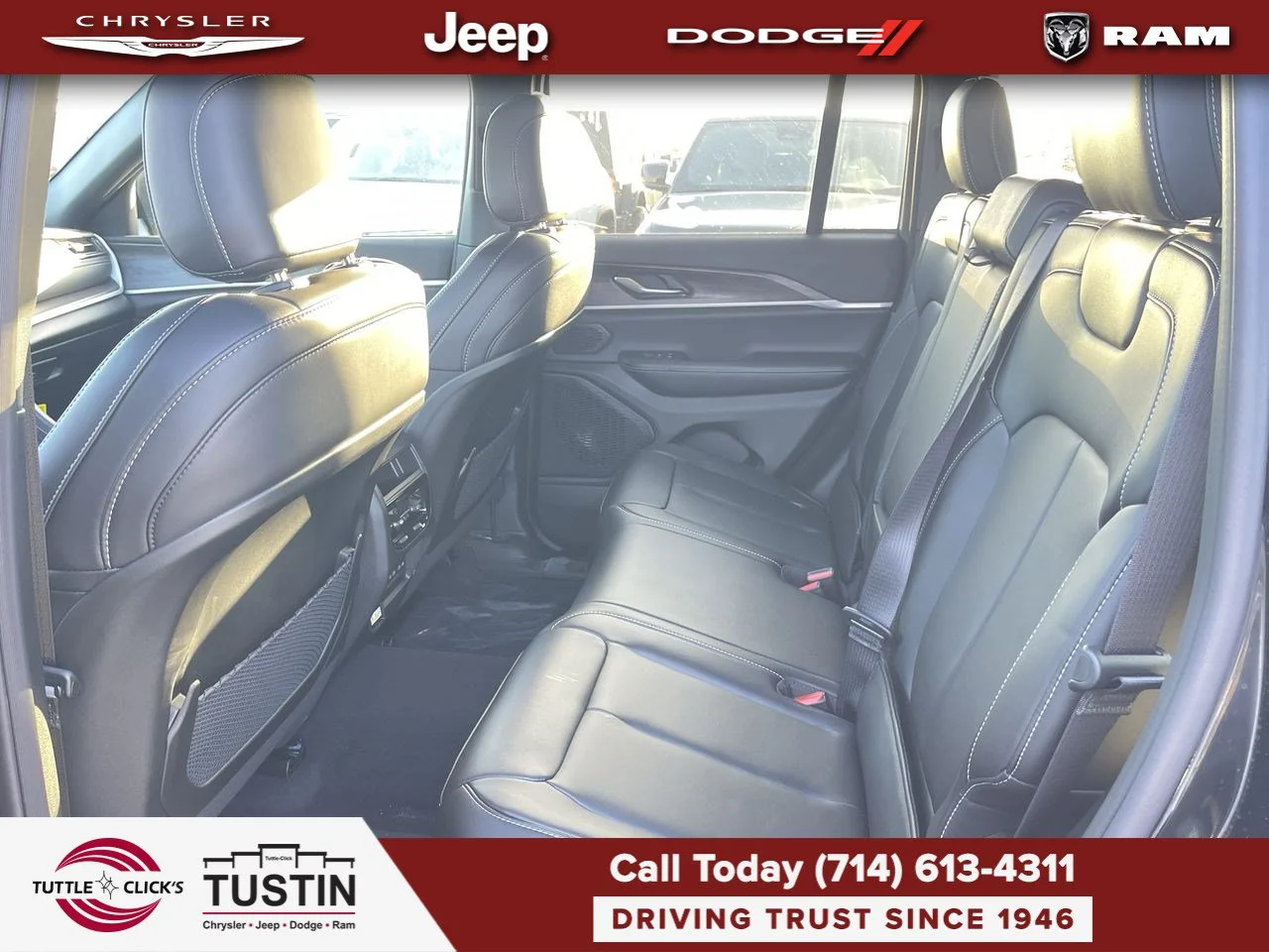 New 2027 High-Gloss Black Paint Jeep Limited image 24