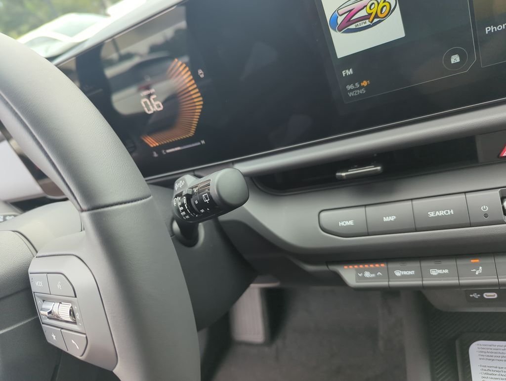 New 2027 Terrain Brown Kia X-Line S image 24