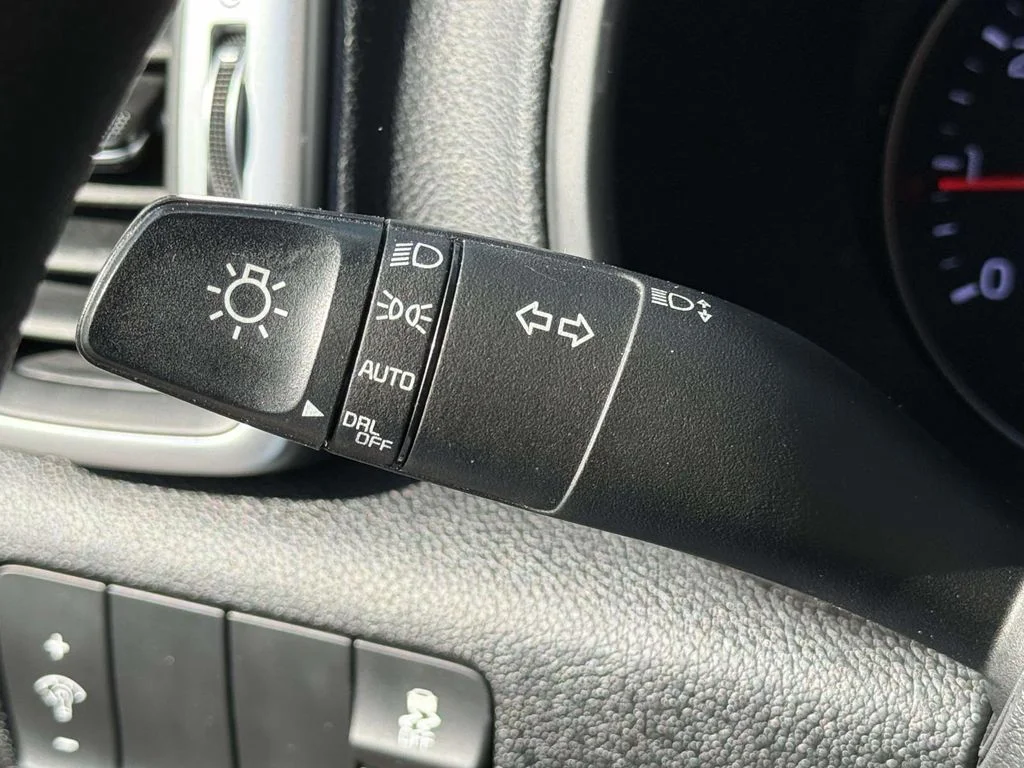 Used 2019 Red Kia LX image 23