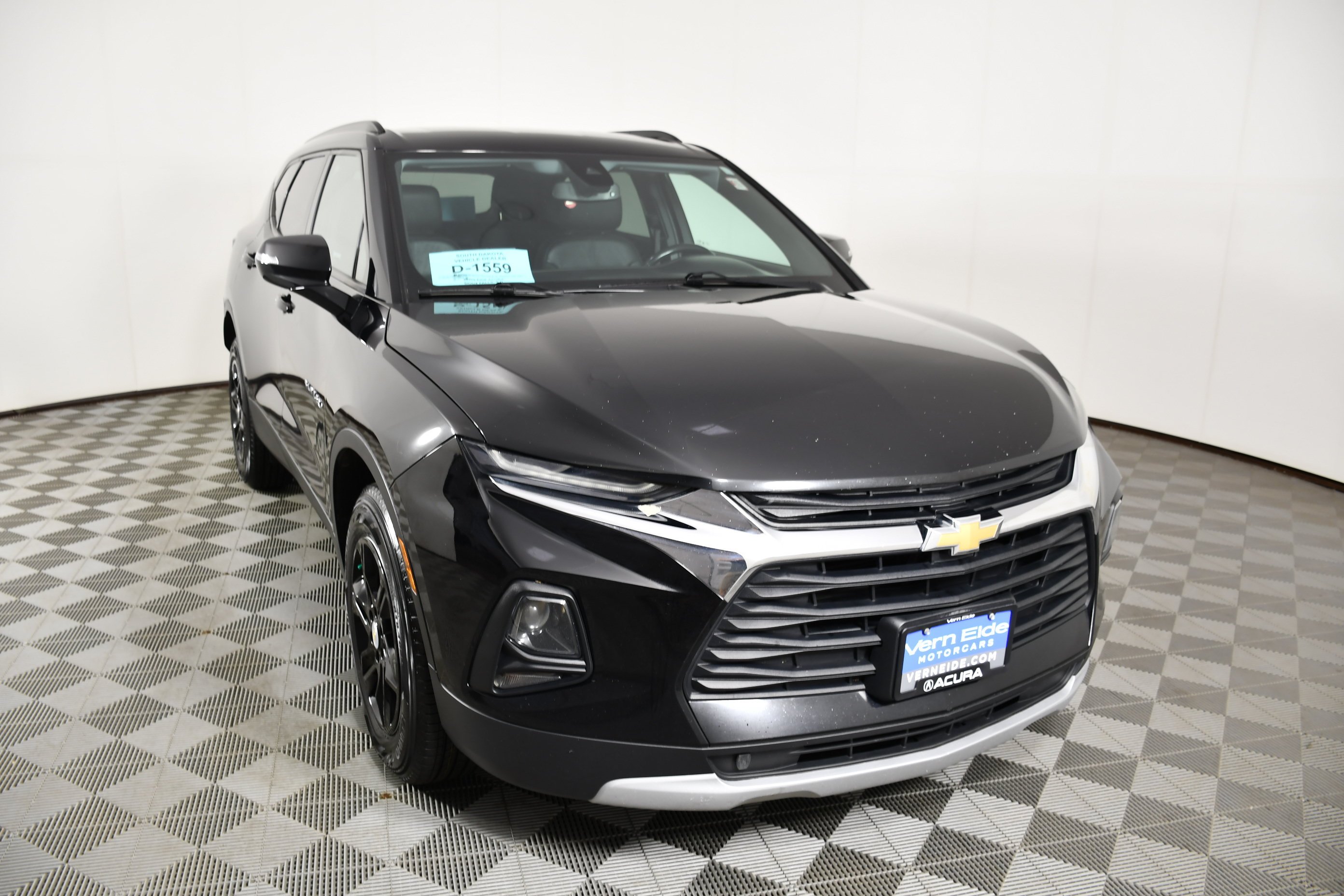 Used 2021 Black Chevrolet LT image 3