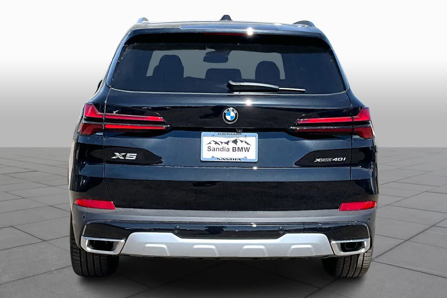 New 2026 Black Sapphire Metallic BMW xDrive40i image 4