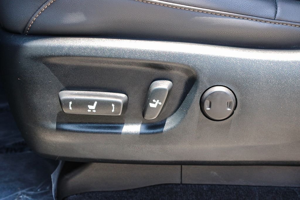 Used 2021 Onyx Black Lexus 460 image 22