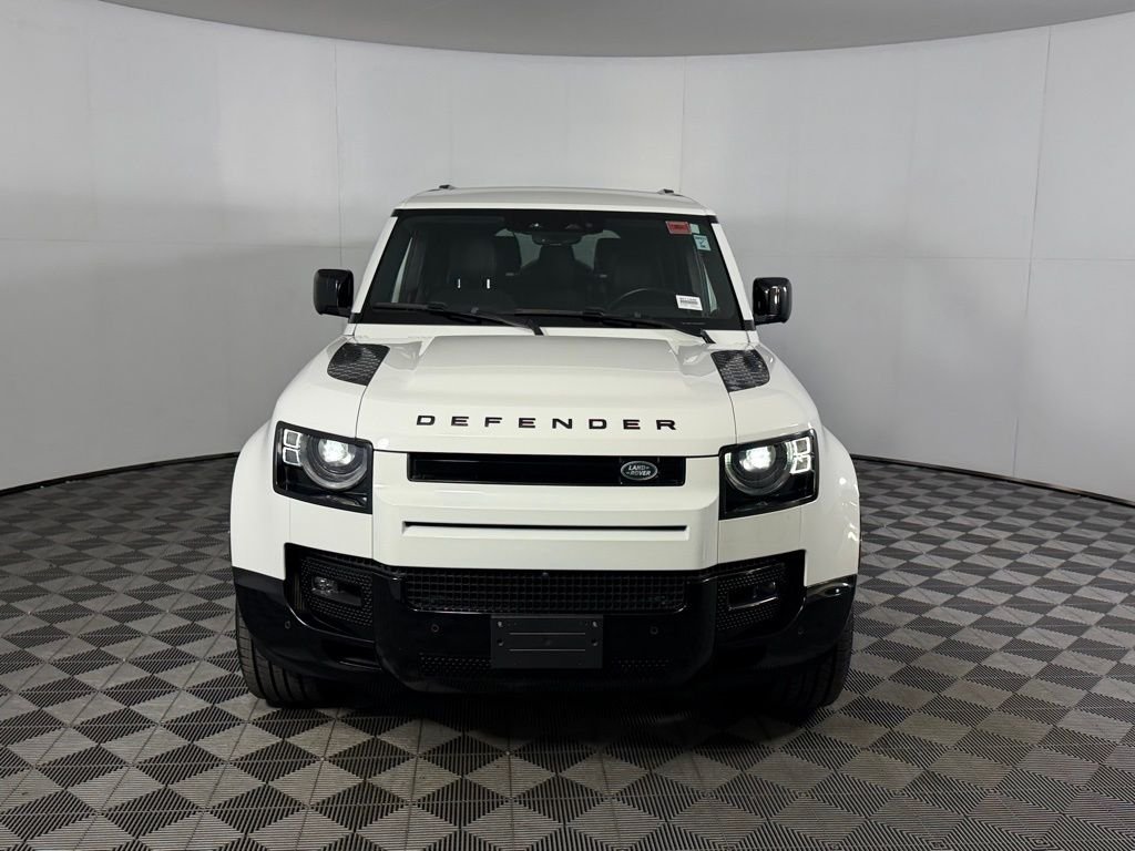 2024 Land Rover Defender X-Dynamic SE - Photo 10