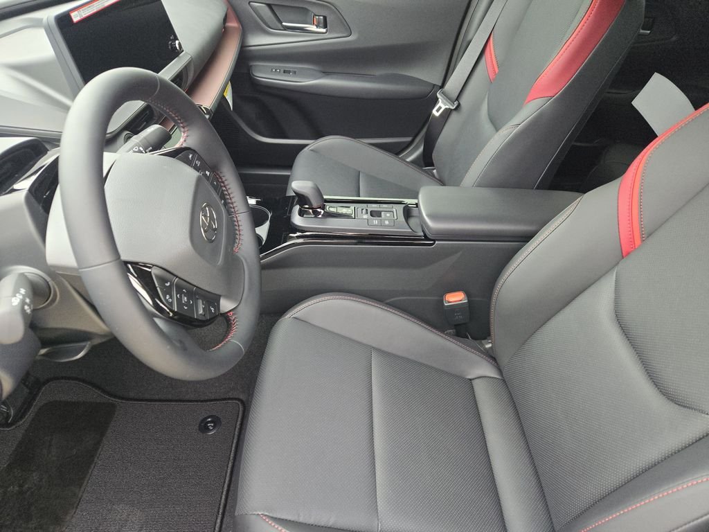 2026 Toyota Prius Plug-in Hybrid XSE - Photo 11