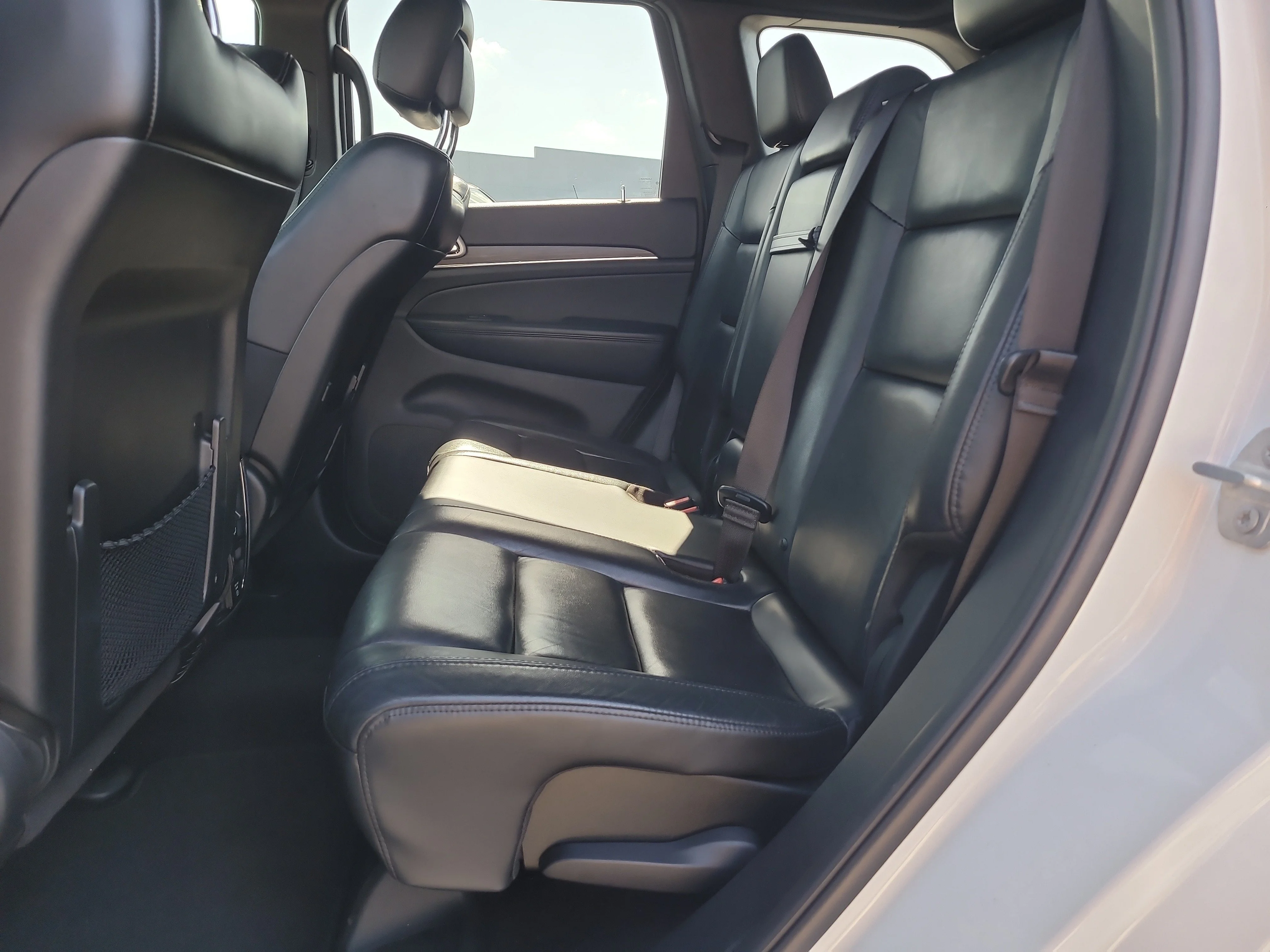 Used 2020 Bright White Clearcoat Jeep Limited image 11