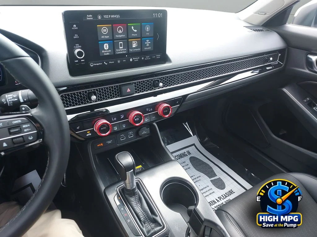 Used 2022 Silver Honda Touring image 18