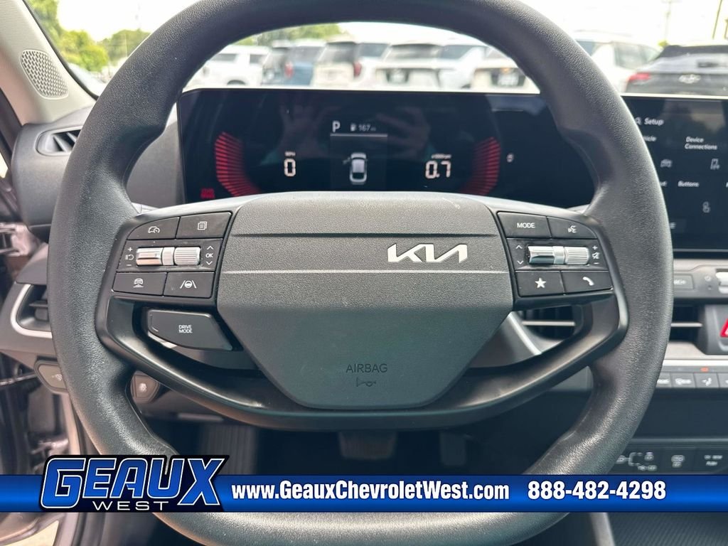 Used 2025 Gray Kia LXS image 40