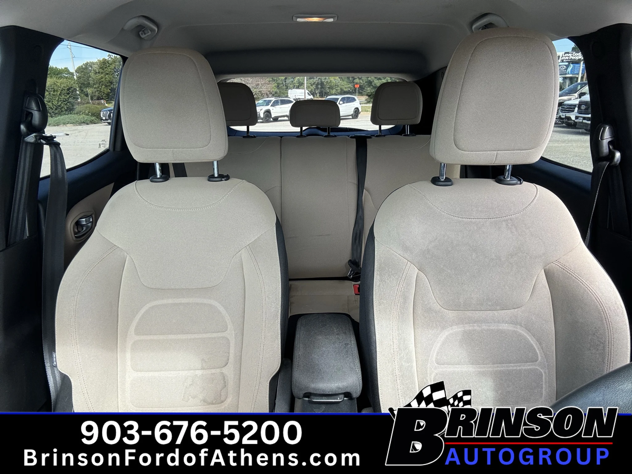 Used 2019 Alpine White Clearcoat Jeep Latitude image 18