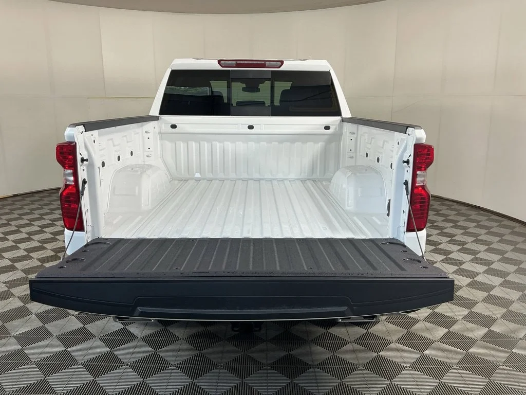 New 2026 Summit White Chevrolet LT image 8