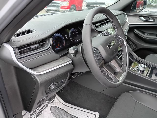 New 2026 Silver Zynith Jeep Altitude image 11