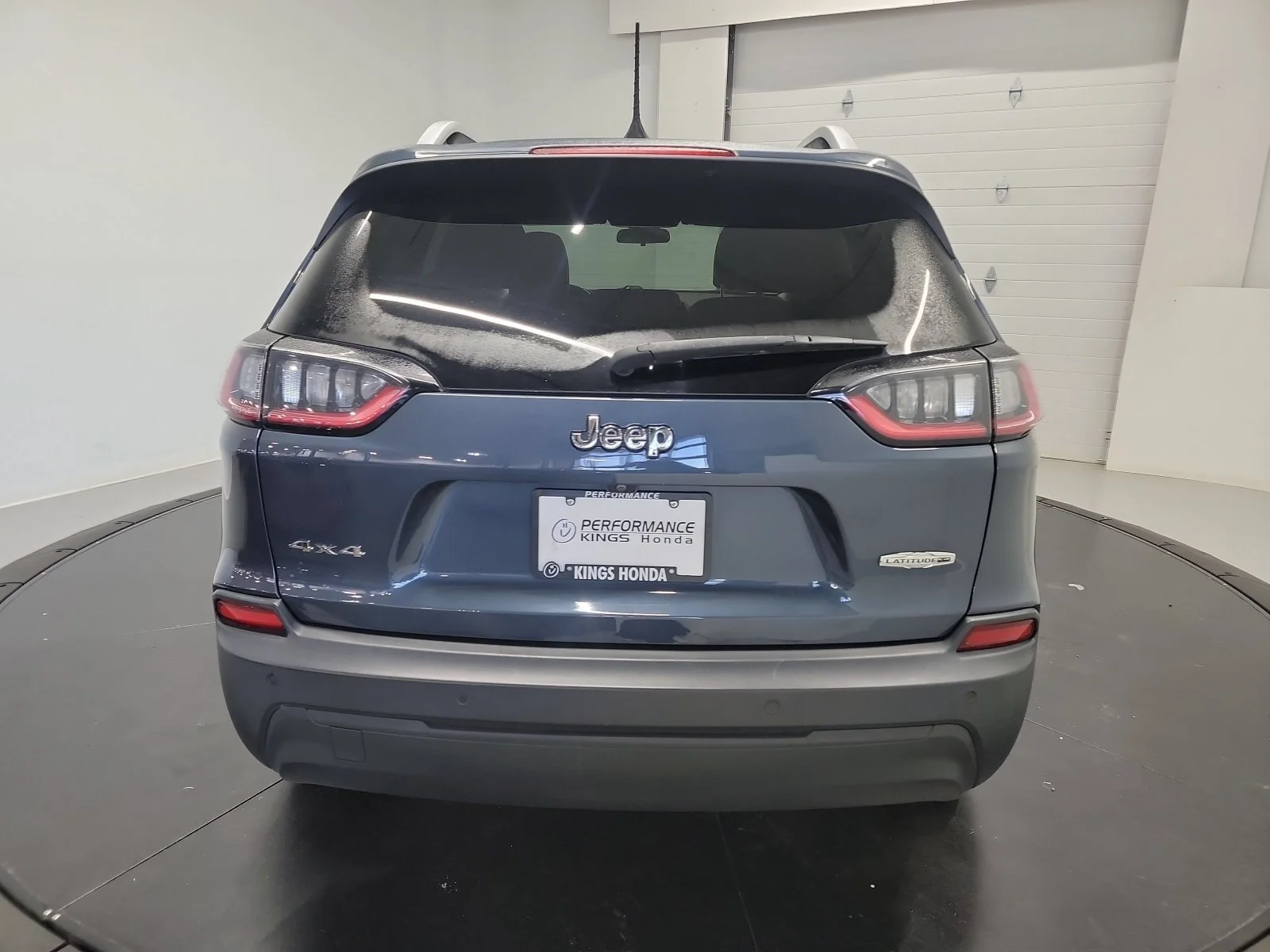 Used 2020 Slate Blue Pearlcoat Jeep Latitude Plus image 6