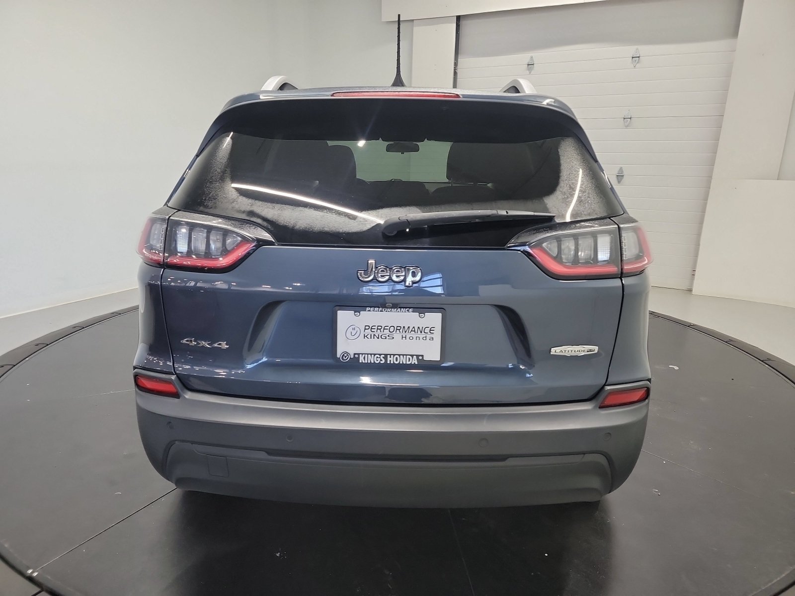 Used 2020 Slate Blue Pearlcoat Jeep Latitude Plus image 6