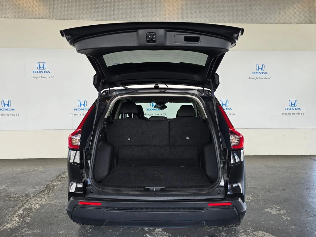 Used 2025  Honda LX image 31