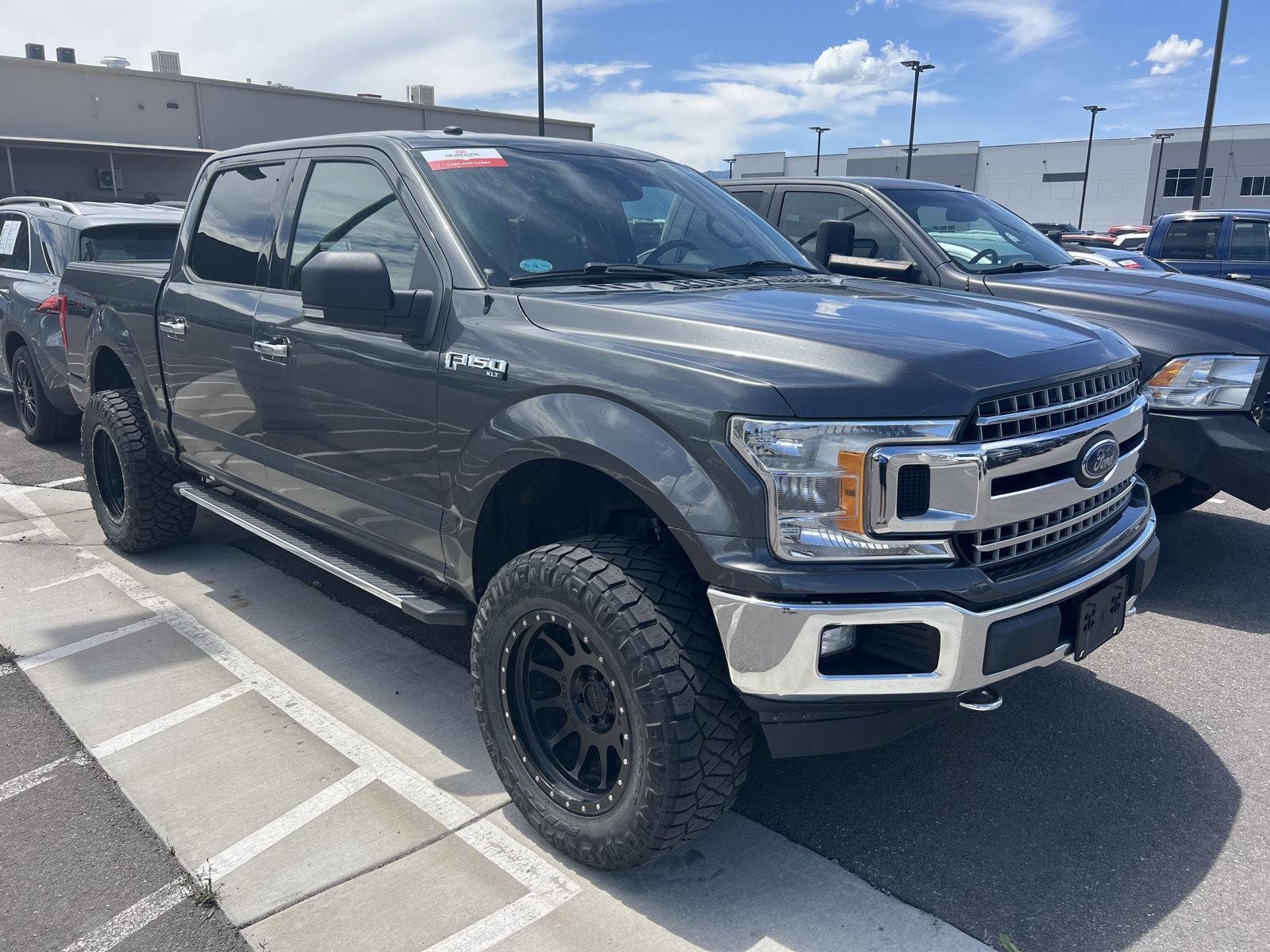 Used 2018 Magnetic Ford XLT image 2