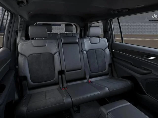 New 2026 Baltic Gray Metallic Clear-Coat Exterior Paint Jeep Laredo image 17