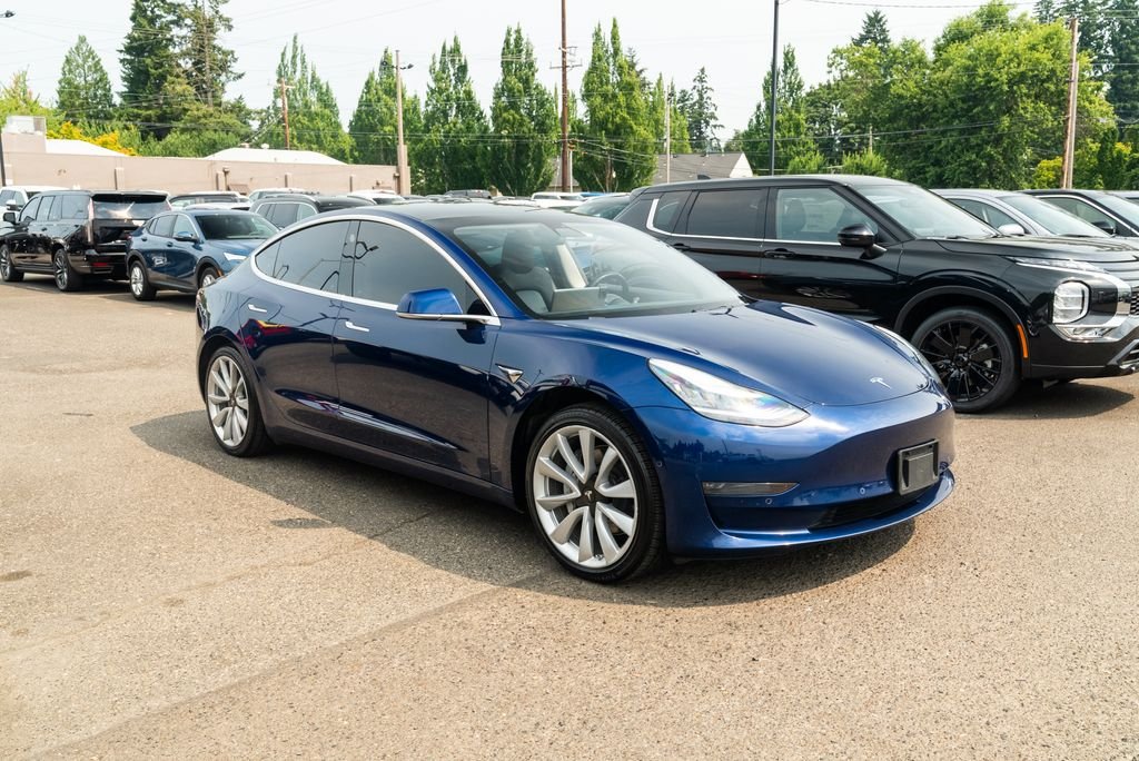 Used 2019 Deep Blue Metallic Tesla Performance image 22