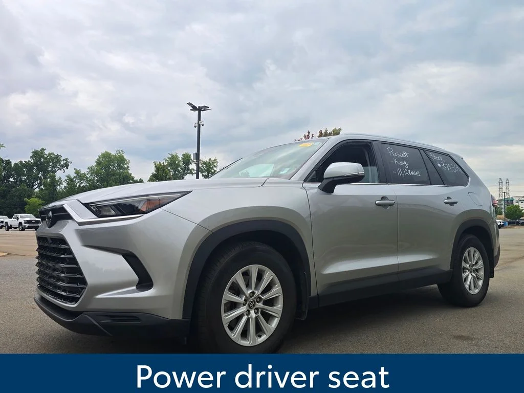 Certified Used 2024 Silver Toyota XLE image 8
