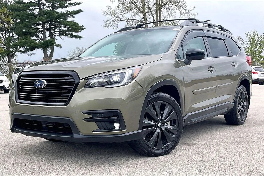 Used 2022 Brown Subaru Onyx Edition image 12