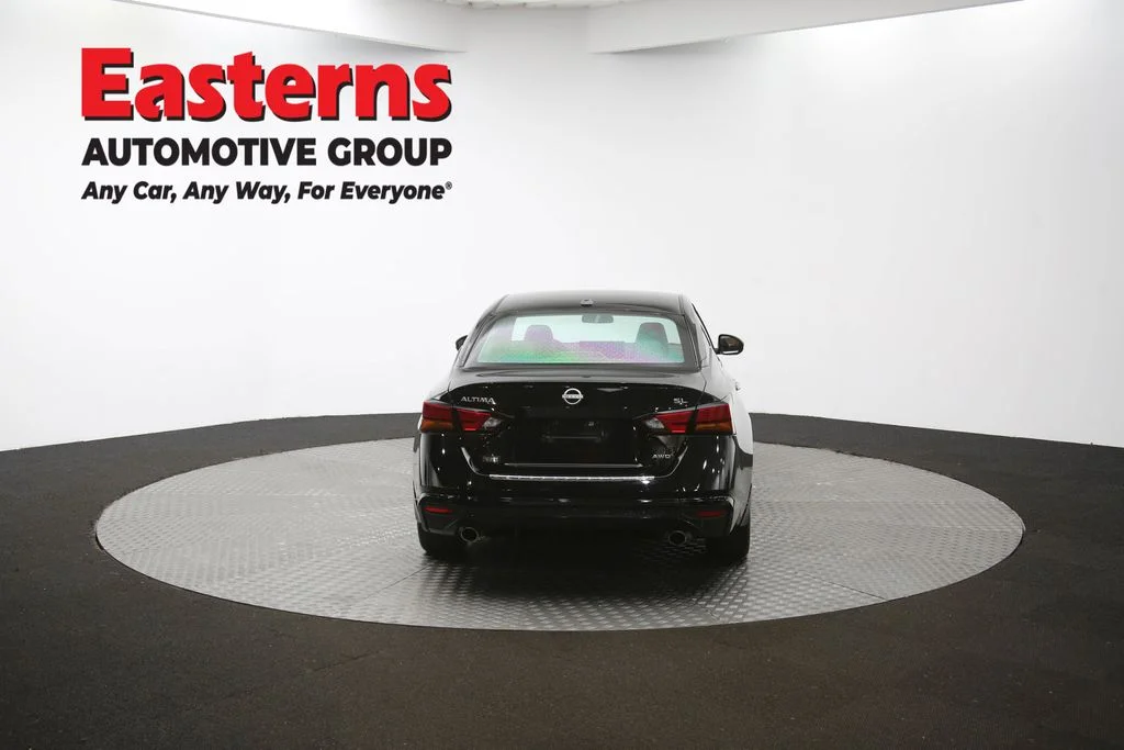 Used 2023 Black Nissan 2.5 SL image 37