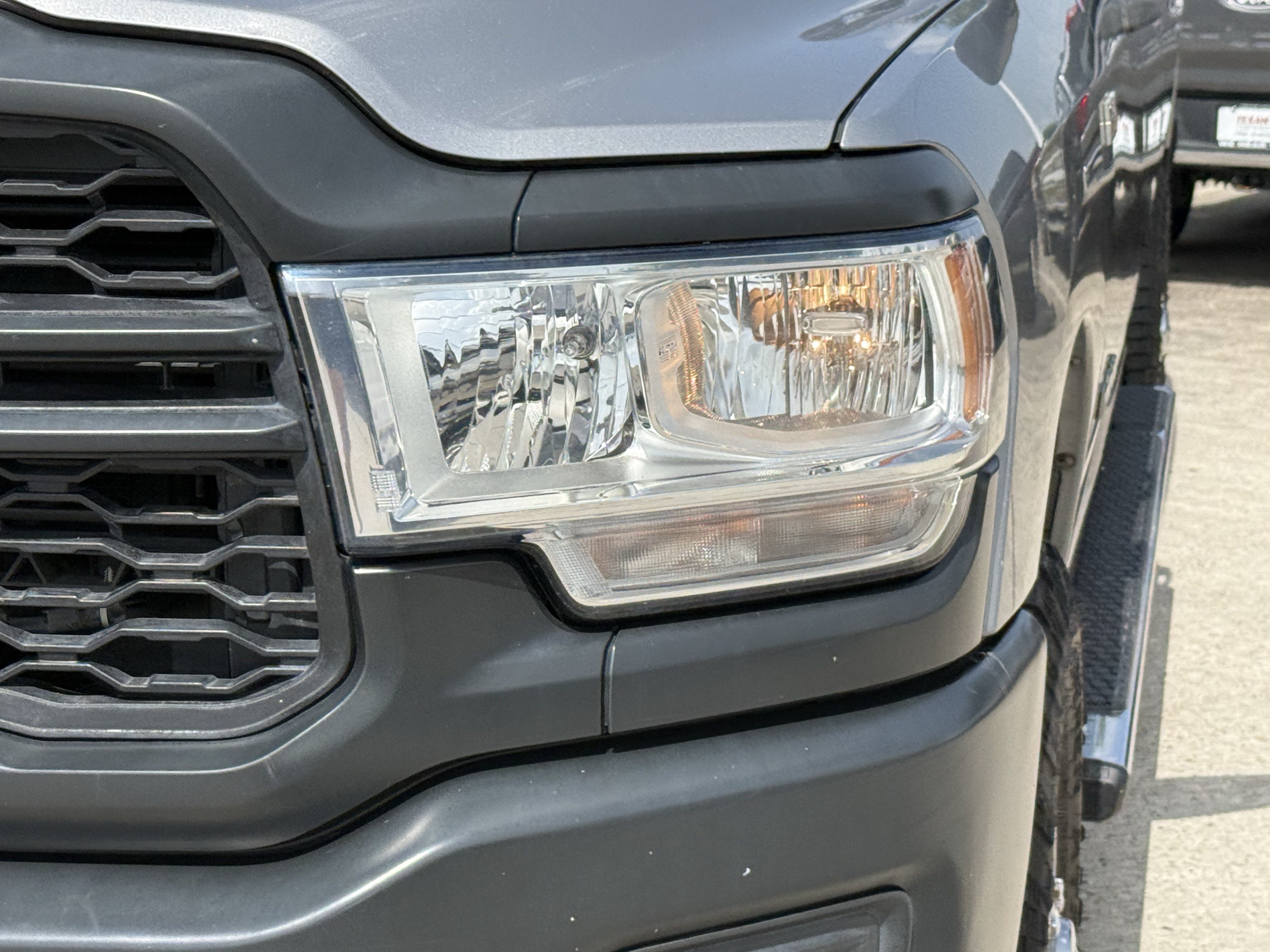 Used 2019 Billet Silver Metallic Clearcoat Ram Tradesman image 10