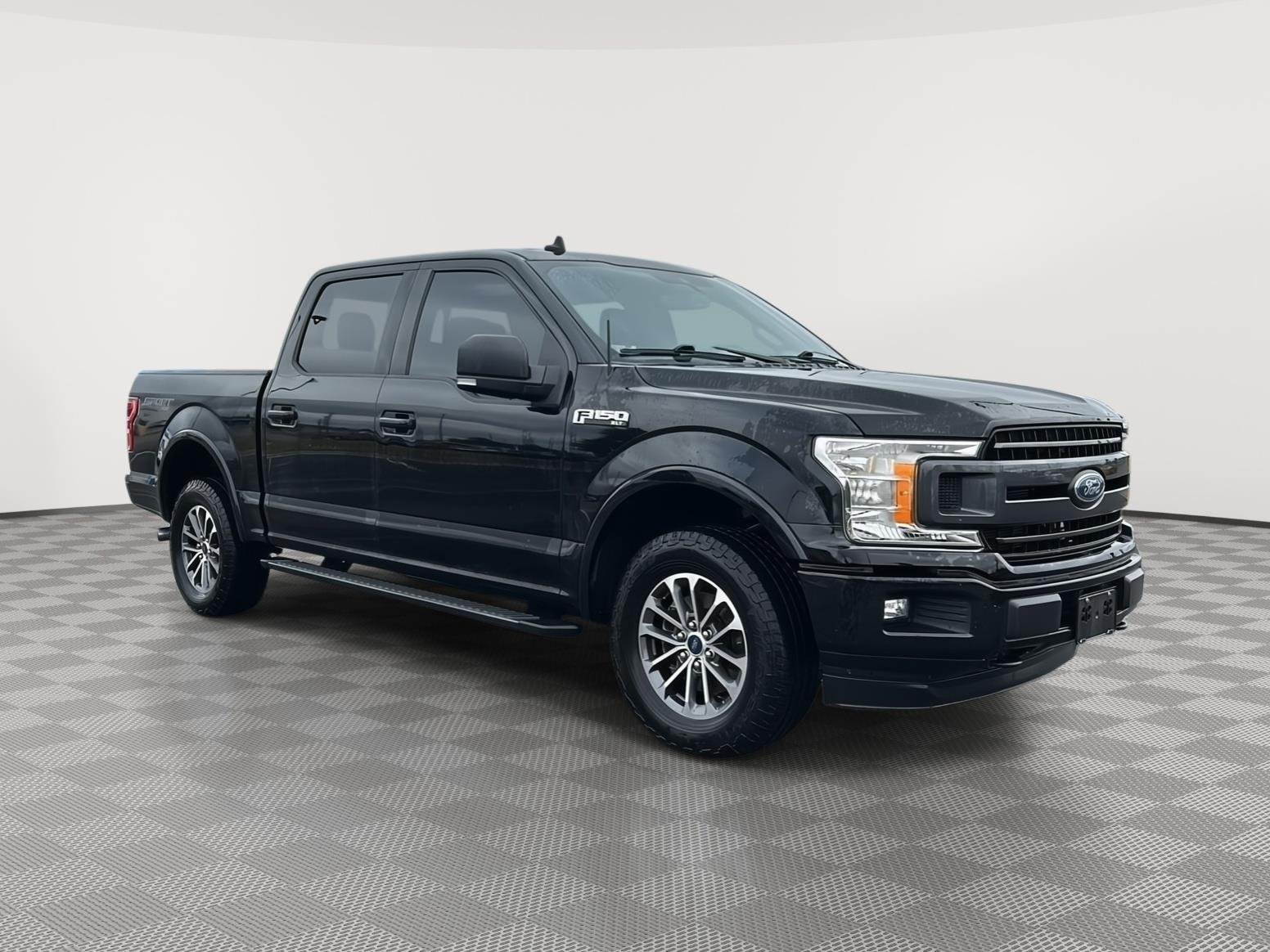 2020 Ford F-150 XLT 4x4 SuperCrew 5-1/2 Box's photo