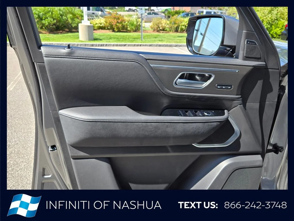 New 2027 DYNAMIC METAL INFINITI Luxe 4WD image 8