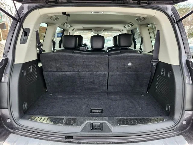 Used 2024 Gray INFINITI LUXE image 20