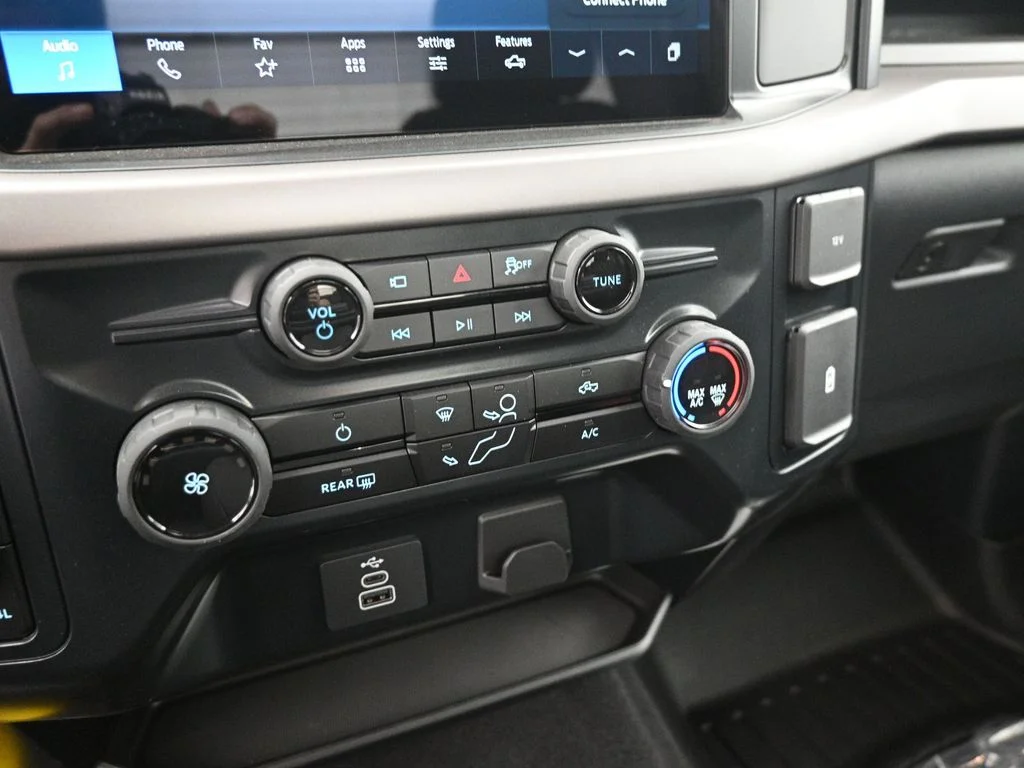 New 2025 Black Ford XL image 15