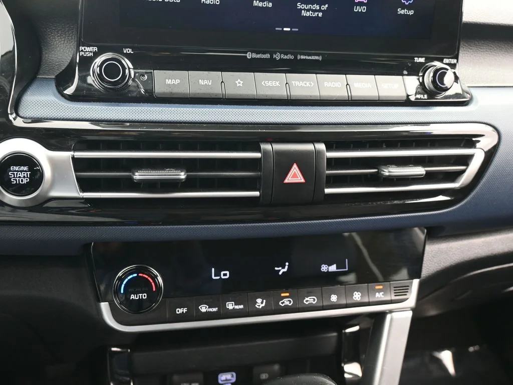 Used 2022 Neptune Blue Kia Nightfall image 20