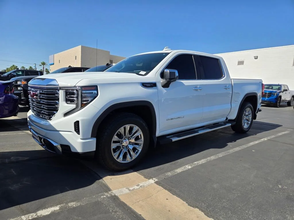 2024 GMC Sierra 4WD Crew Cab Short Box Denali's photo