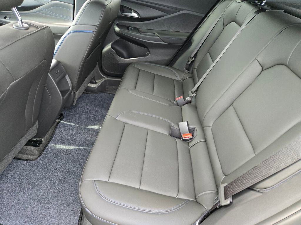 2026 Buick Envista Sport Touring - Photo 7