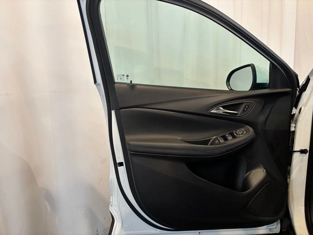 Used 2023 Summit White Buick Preferred image 19